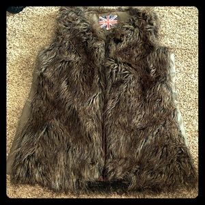 Fur vest